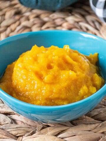 Small bowl of pureed pumpkin.