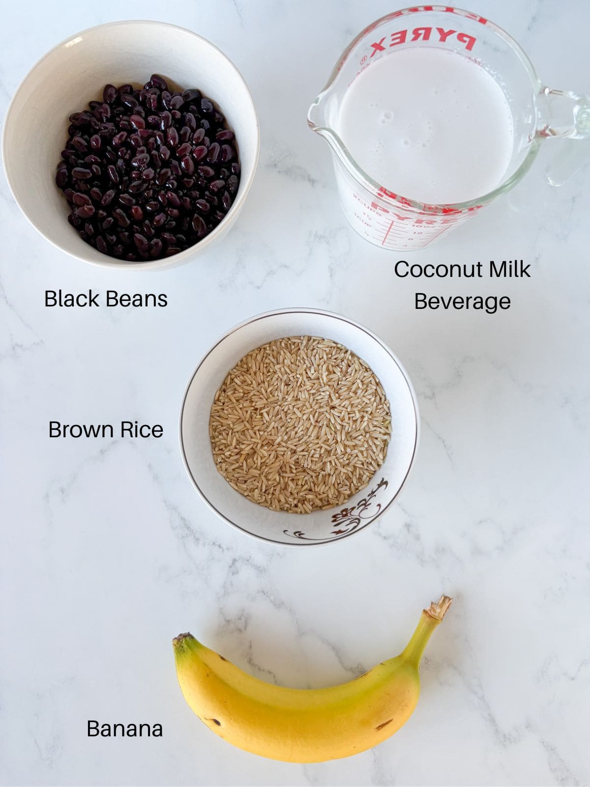Ingredients for coconut rice with black beans.