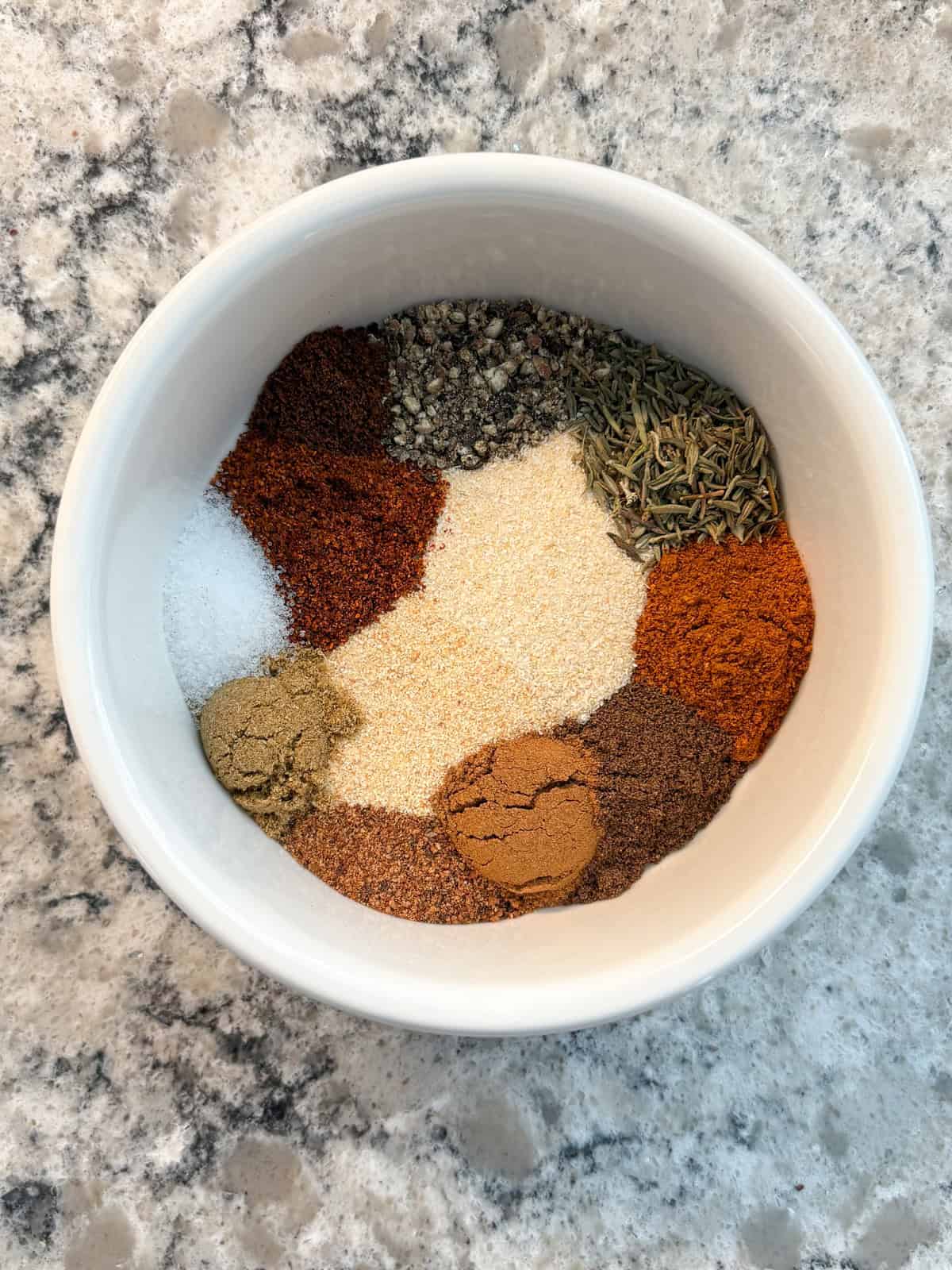 Ingredients for low sodium jerk seasoning.