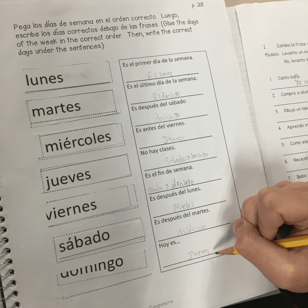 Spanish Days and Months Interactive Notebook Activities