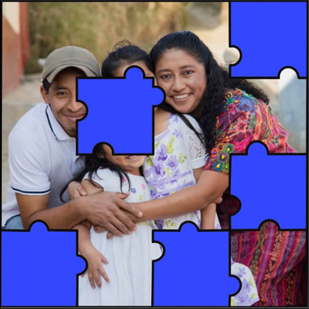 La Familia Spanish Family Digital Mystery Picture Puzzles - Image 3