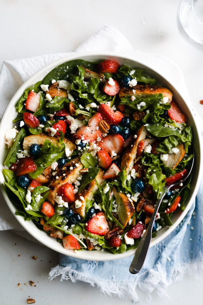 strawberry summer salad with chicken, bacon, and poppyseed dressing - Blue  Bowl