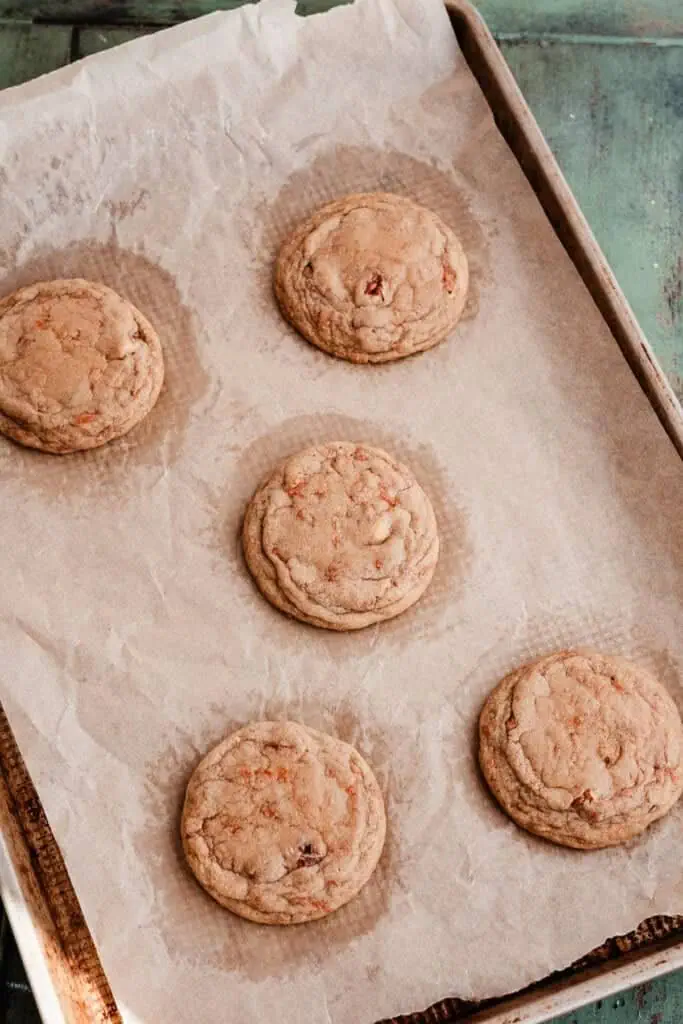 The baked cookies on a cookie sheet.