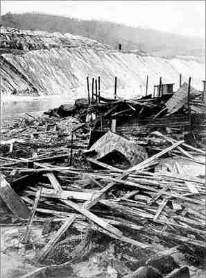 homes destroyed by Saltville muck dam collapse