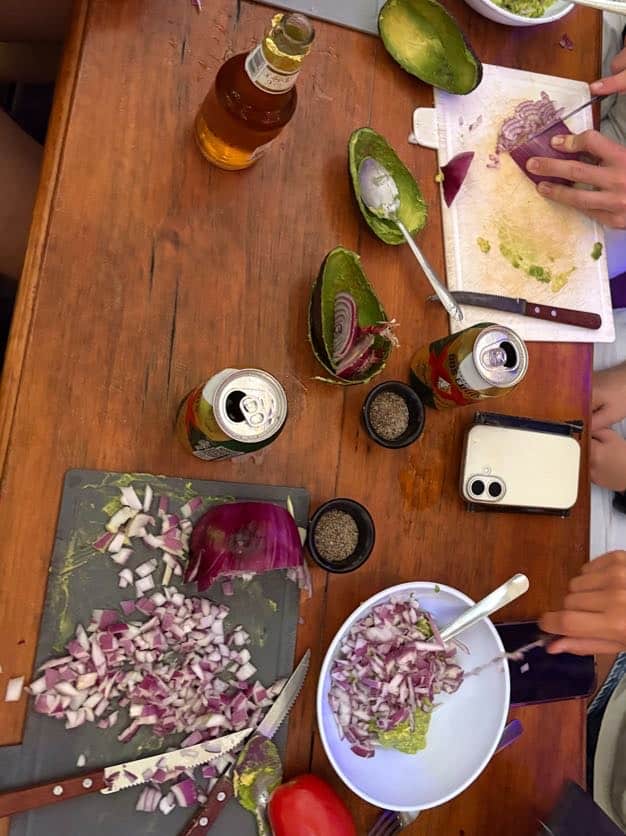 Guacamole making competition at Che hostel, Bacalar