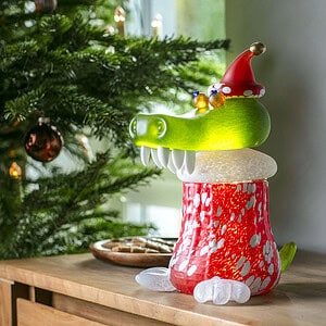 Christmas Crocodile ist eine originelle Dose aus edlem Glas in Form eines Krokodils