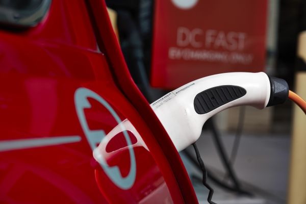 04FF49CA-C946-415C-B262-70F37BBE0E6F