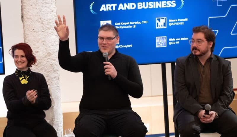 Make money on DeviantArt, sell prints, take commissions, license your art