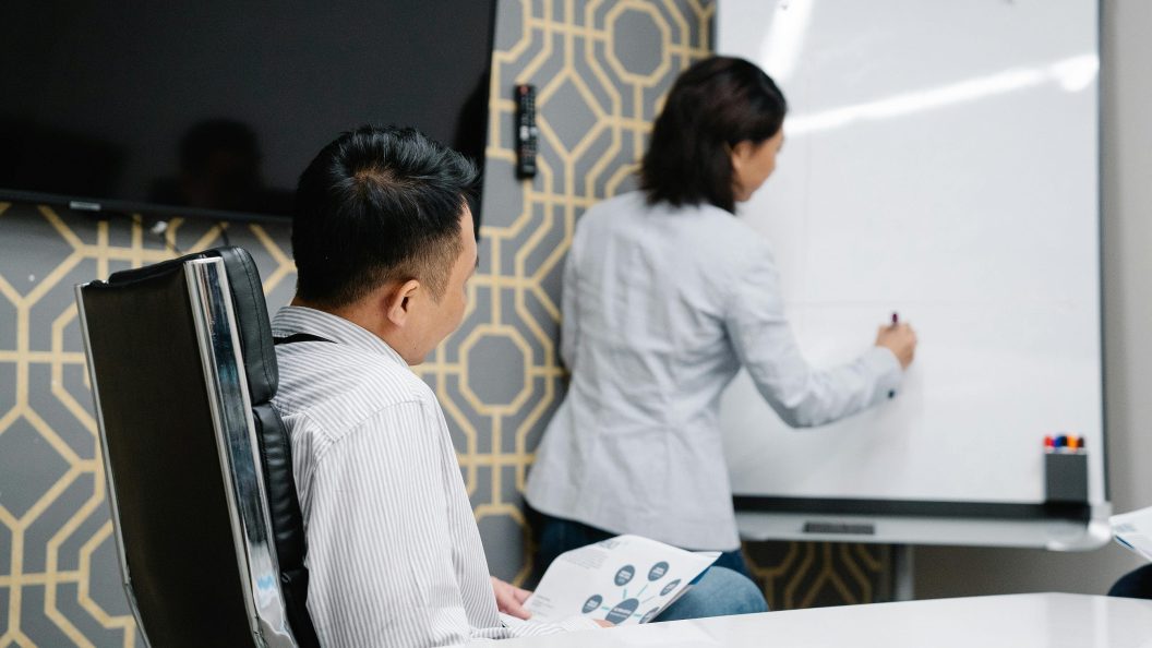 Critical thinking for senior designers, practical frameworks to make smarter design decisions