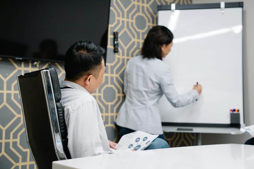 Critical thinking for senior designers, practical frameworks to make smarter design decisions