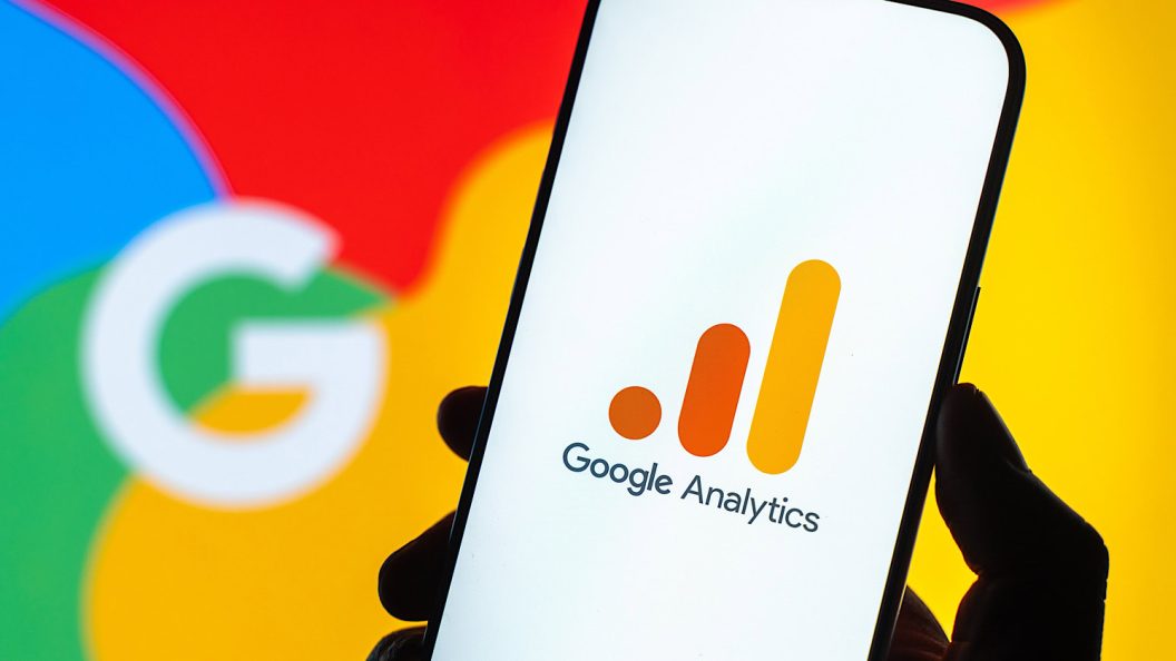Google Analytics Makes AI Assistant Default Channel Group, What Marketers Need to Know