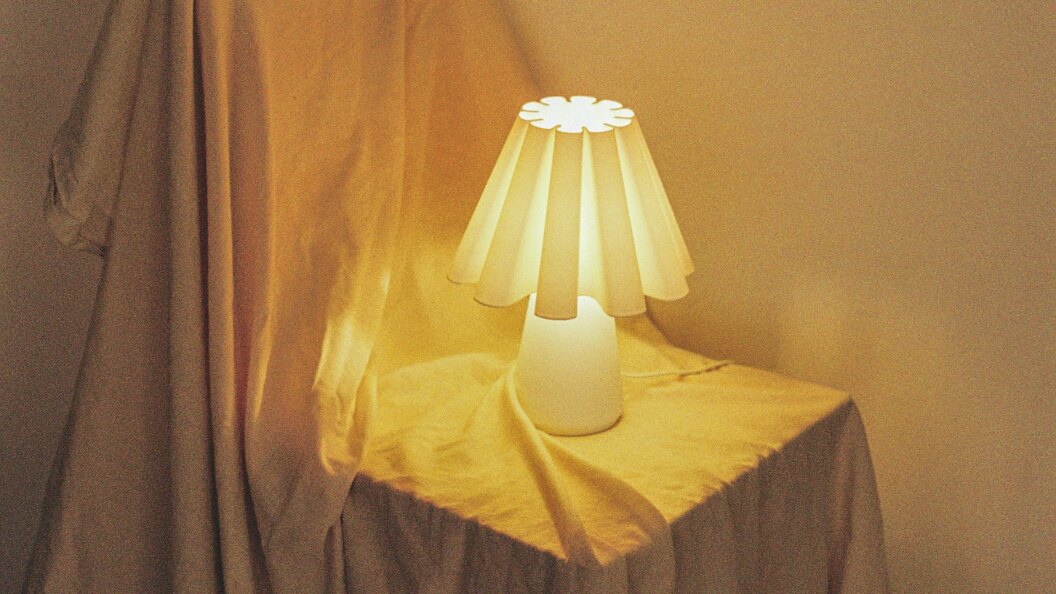 Ruff Lamp, Mina Wright's 3D printed sculptural statement lamp with ruffled, organic form