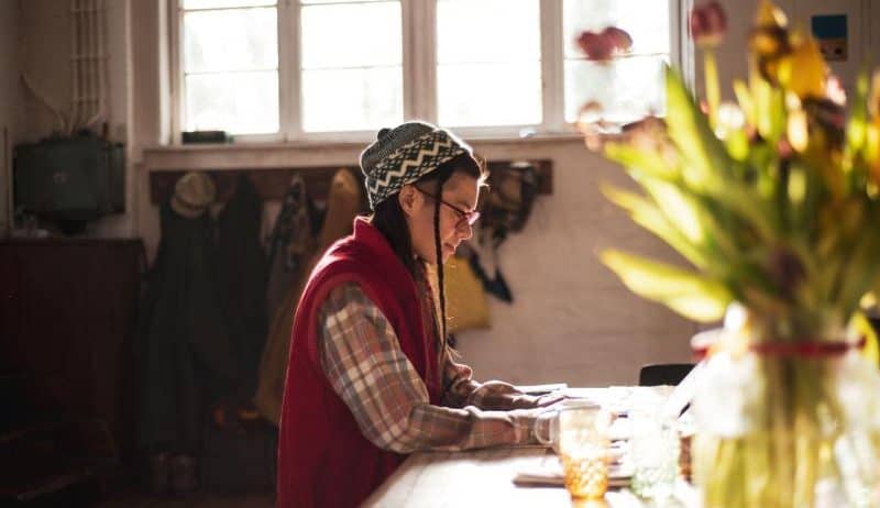 Top illustration agencies' negotiation tactics, how they secure stronger contract terms