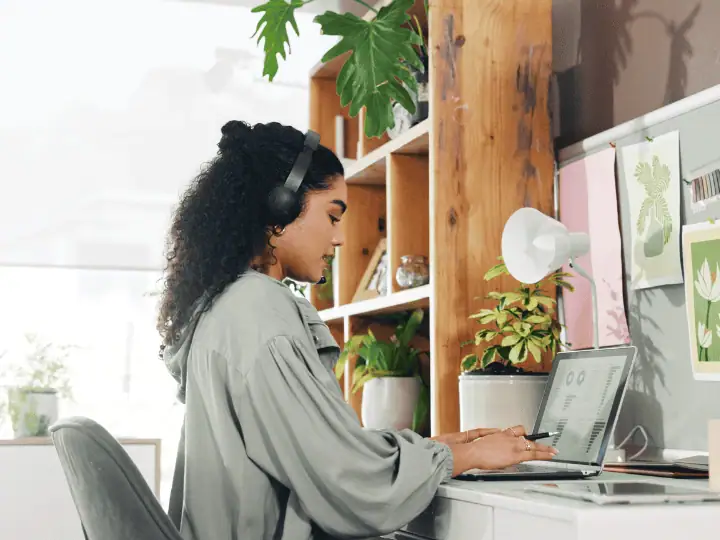 How I Automated My Community Slack, Generating a Week of Branded Posts in My Voice