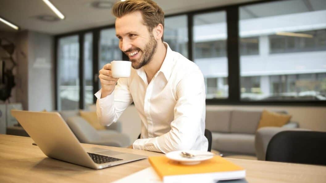 11 Top Competitor Analysis Tools for 2026, Free and Paid Picks to Outsmart Rivals