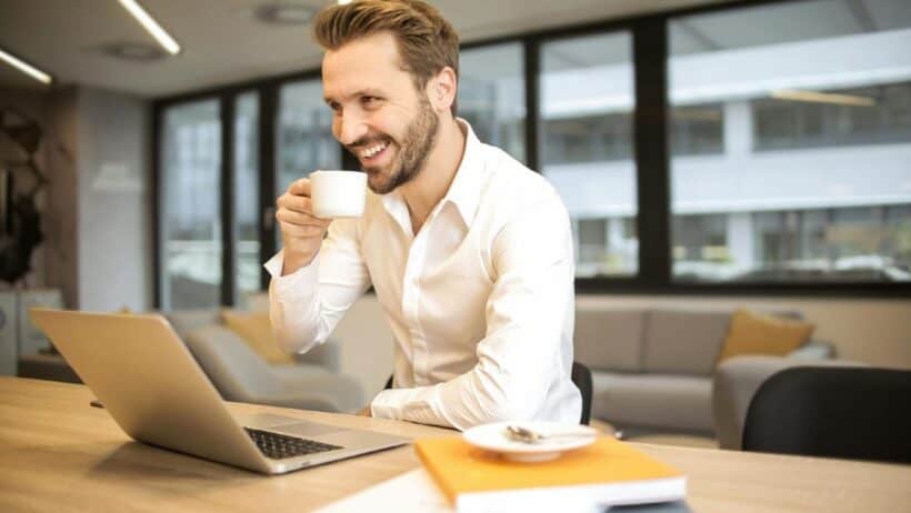 11 Top Competitor Analysis Tools for 2026, Free and Paid Picks to Outsmart Rivals