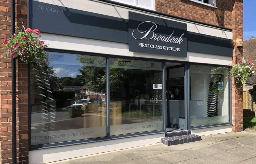 Get a New Fully Fitted Kitchen at Broadoak Kitchens.