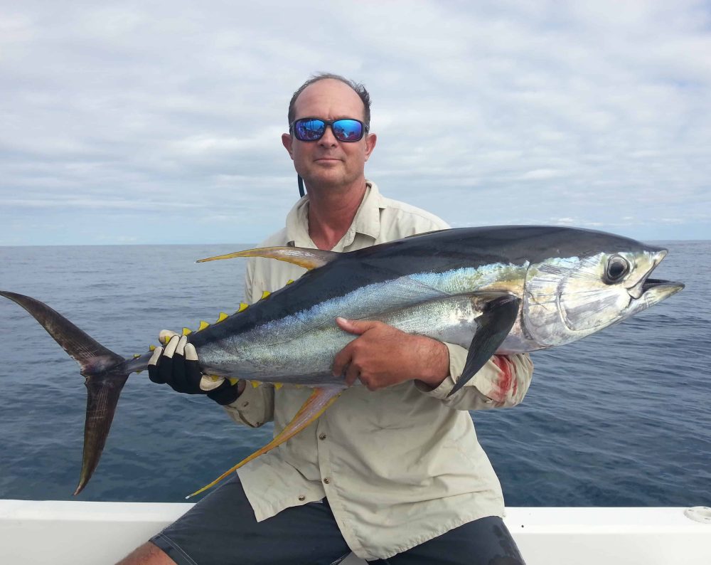 tuna fishing at rio azul in mozambique