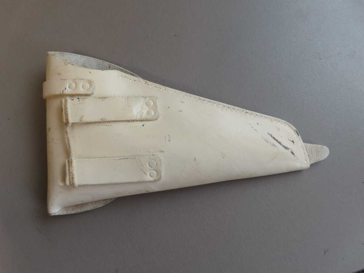 Genuine Parade Holster for the Swedish Model 40 Lahti pistol