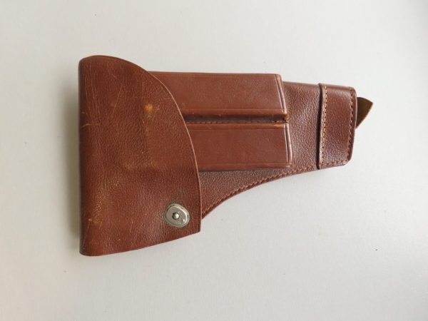 Leather ammunition holder for Colonial Ammunition Company firearms, NZ shooting accessories and reloading gear.