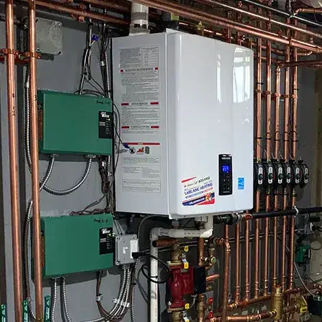 Tankless-Water-Heater-Installation-With-Copper-Piping