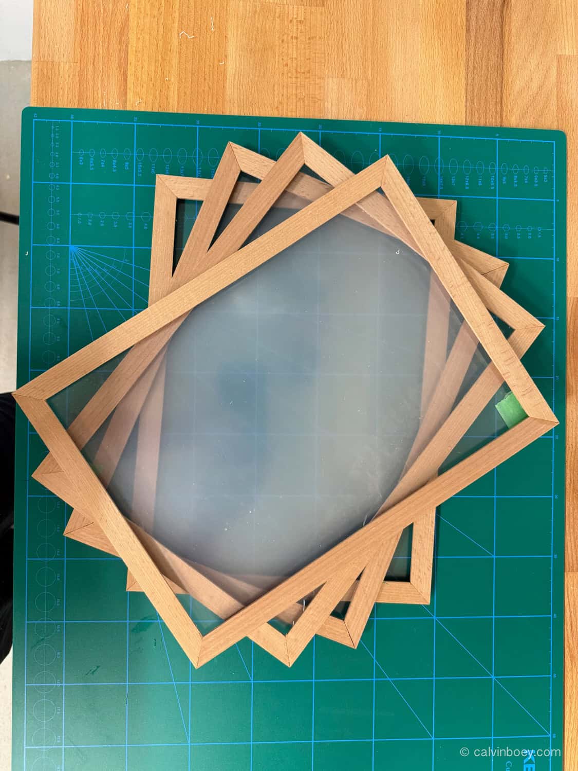 Making picture frames from beech wood