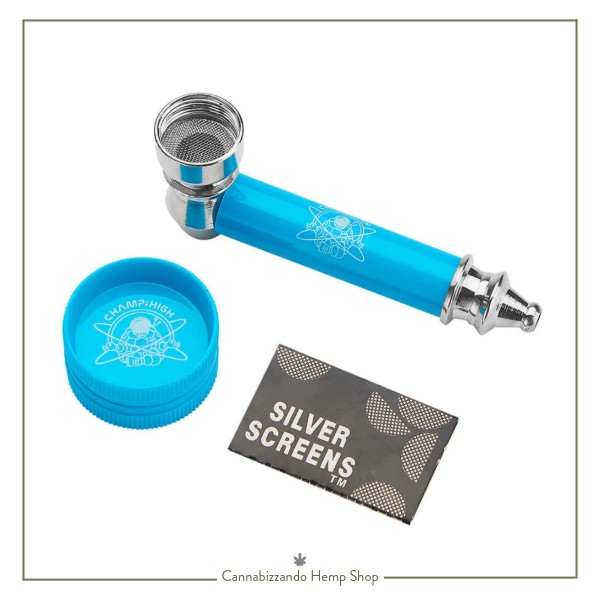 La pipa è pratica e facilmente trasportabile con una lunghezza di 9,5 cm, mentre il grinder è composto da 2 parti con denti a forma di diamante (diametro di 30 mm). Questo piccolo grinder è dotato di una guarnizione magnetica che tiene unite le due sezioni e di 23 denti diamantati.