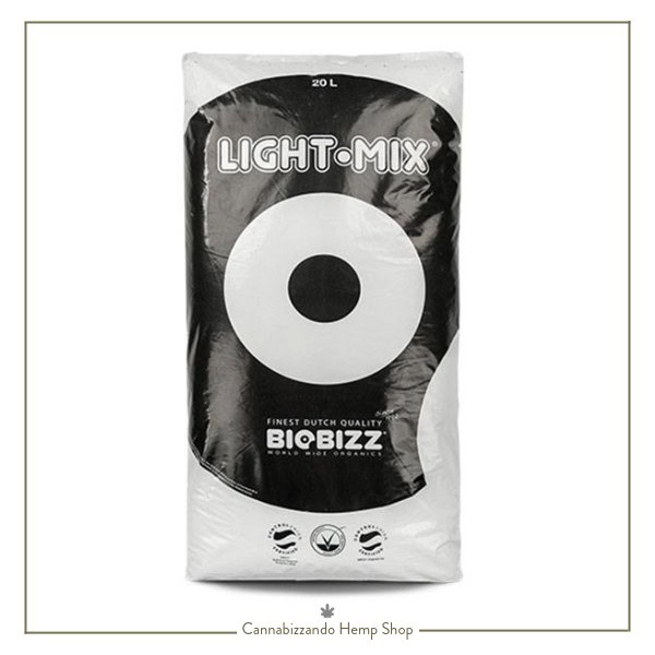 LIGHT MIX di Biobizz è un terriccio di base ideale per promuovere una crescita potente nei germogli, nelle piantine e nelle talee, sin dall’inizio.