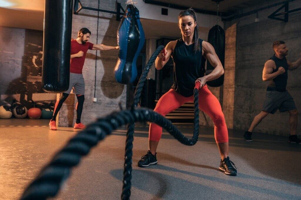 Battle ropes are great for fat burning