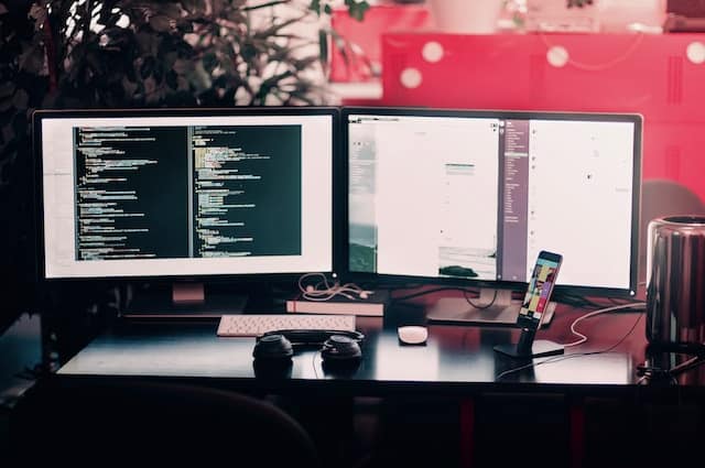 Image of a high tech contractor workstation