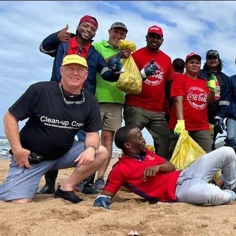 CBN OCTOBER - GENERAL - PLASTICS SA - Clean up