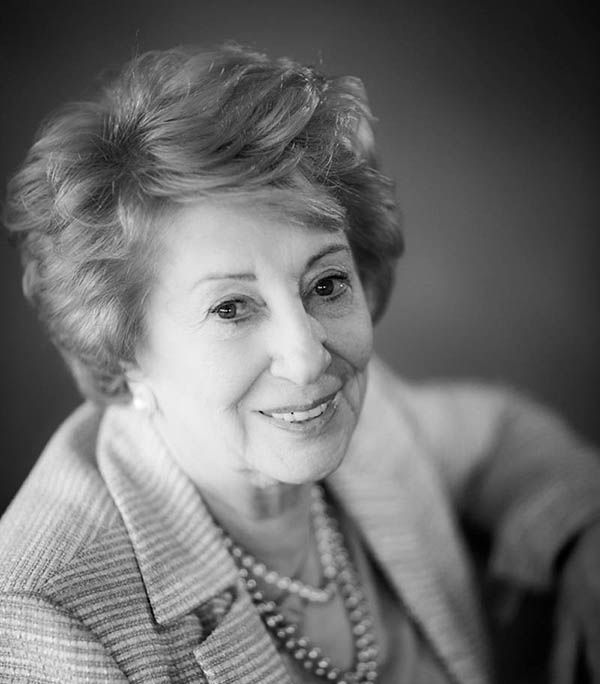 Wendy Ackerman among six to receive honorary doctorates from Stellenbosch University.