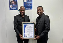 Thuso Gift Mashamba, Project Manager, Steinmüller Africa, accepting this year’s Managers Award.