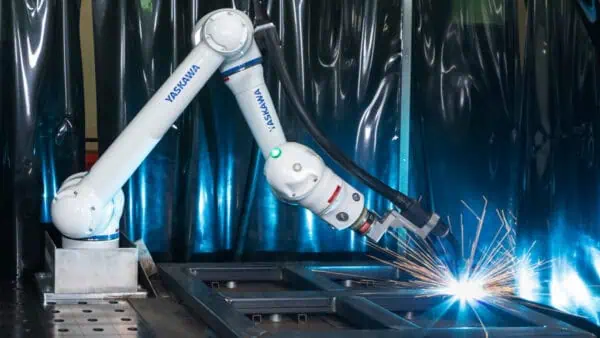 Industrial automation without the mega factory: How mid-sized manufacturers are scaling smarter