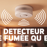 Détecteur de fumée qui bip fixé au plafond maison