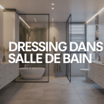 dressing dans salle de bain moderne avec armoires blanches