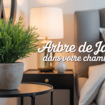 arbre de jade dans une chambre moderne sur table de chevet