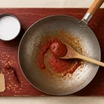 Recette avec pate de curry : pâte rouge, lait de coco et wok
