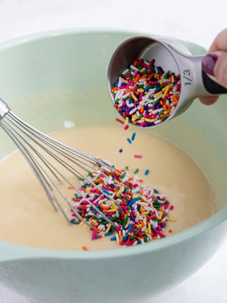 Rainbow Frosting Cupcakes: Recipe & Tutorial - Chelsweets