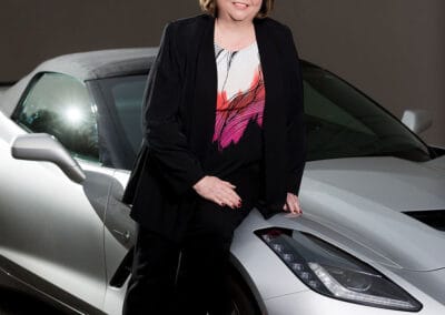 cinecrown-headshot-photography-Janate-on-the-car