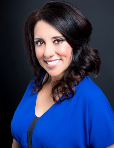 cinecrown-headshot-photography-real-estate-female-agent-1