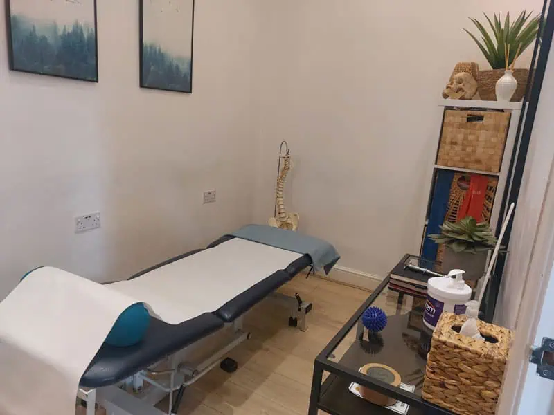 clapham chiropractic clinic treatment room