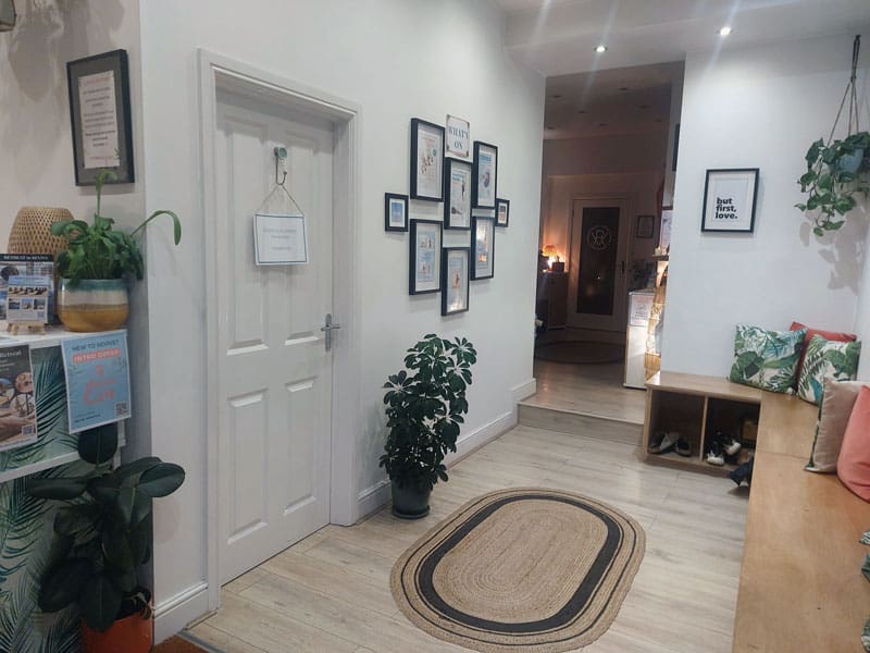 clapham chiropractic clinic waiting room