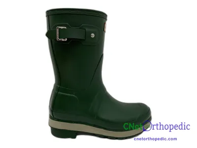 Shoe lift added to a women's black Hunter boot