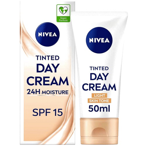 Nivea Tinted Day Cream with Vitamin E SPF15 (50ml)