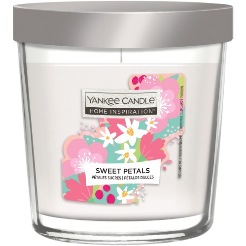 Yankee Candle Sweet Petals Scented Candle (200g)