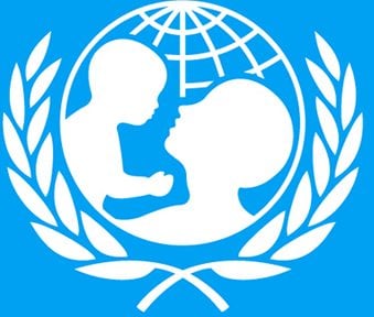 Social media and children's rights in the global village