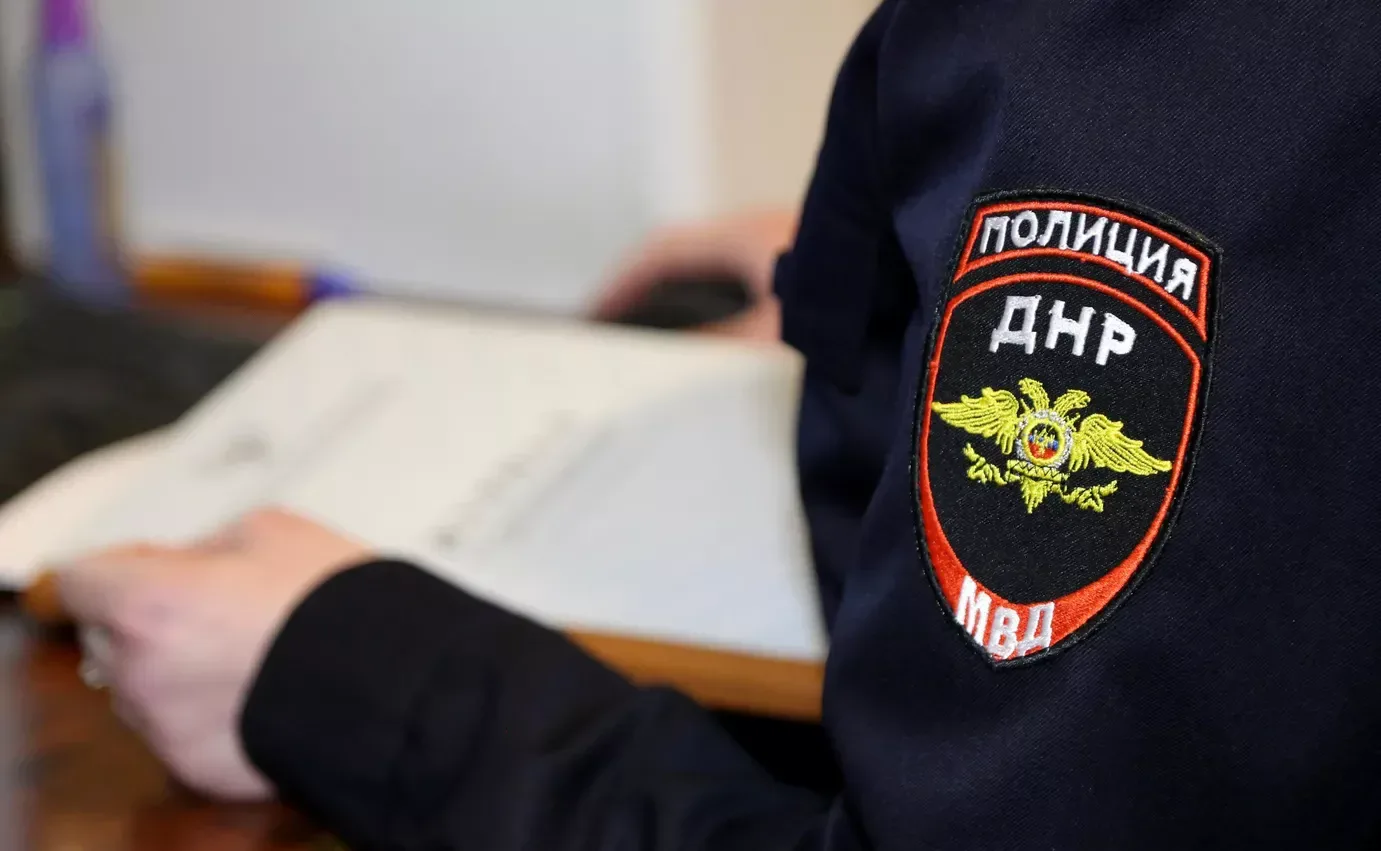 Стаття: Поліцейські на захоплених територіях пропонують затриманим йти на фронт в обмін на «свободу»