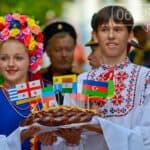 Зображення посту: «Хочеться повернутися у минуле»: спогади переселенців про День Незалежності за рік до початку російської окупації