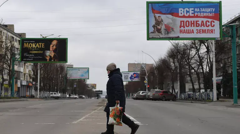 Зображення посту: У Луганську росіяни видаватимуть нібито безгосподарні квартири військовим окупантам